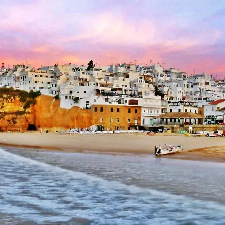 Lägenhet Cosy Little House Albufeira